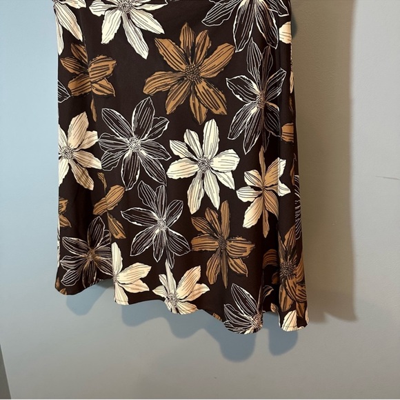 Old Navy A Line Midi Skirt in Brown Floral Print - Picture 3 of 7
